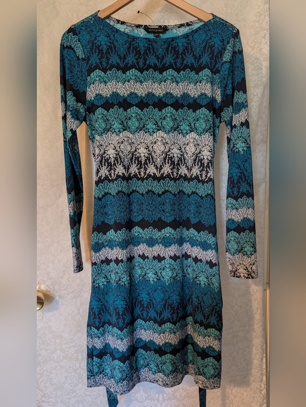 Banana‎ Republic Sz.Small Long Sleeve Dress Blue & Green